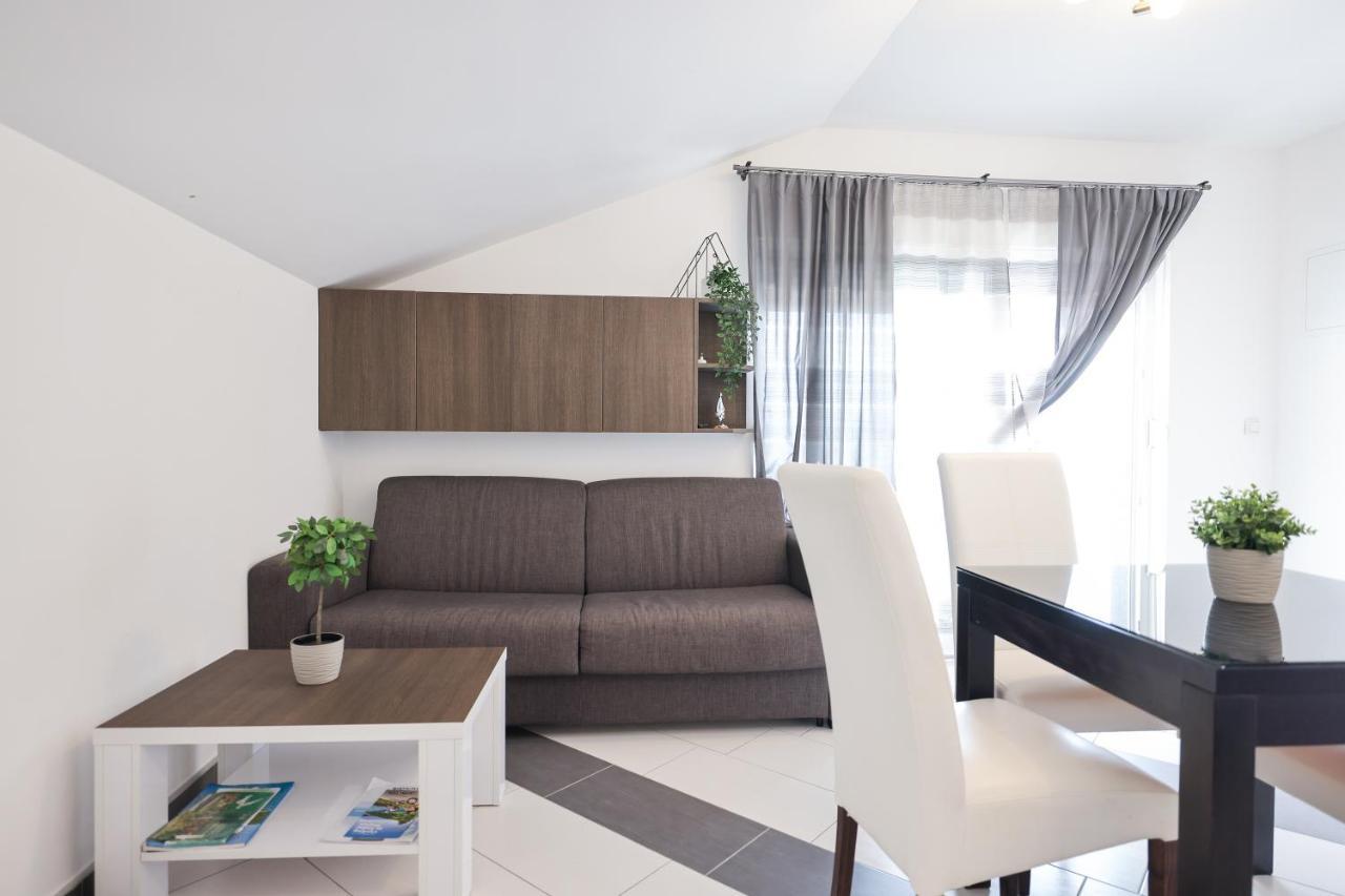 Apartments Nicola With Private Pool Bibinje Zewnętrze zdjęcie